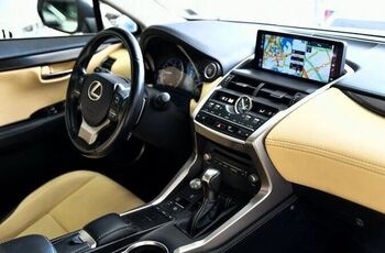 2018 Lexus NX300 只开了36900 miles