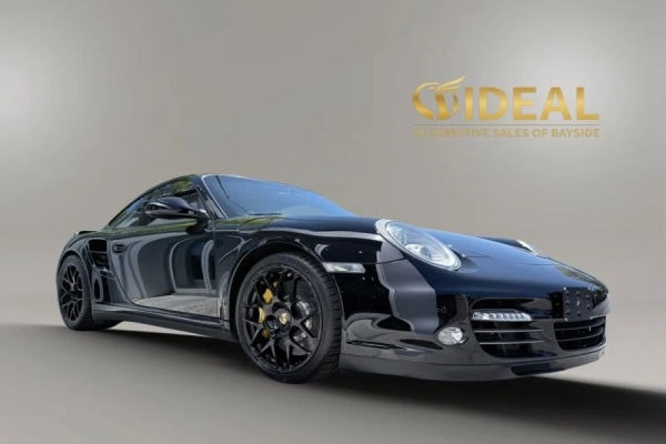 2011 Porsche 911 turbo s 只开了19900 miles